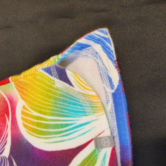 T By TALBOTS. Colorful Women's Swim Top - Picture 3 of 8